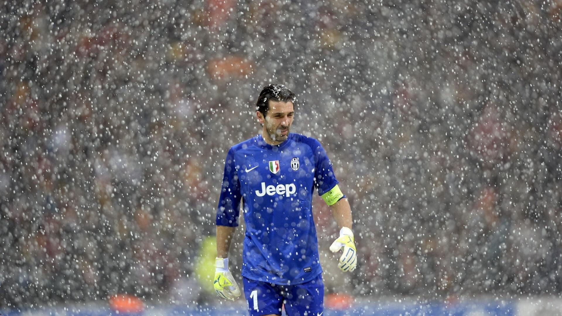 青岛新星杨瀚森崭露头角，球迷宠儿与未来进攻核心的完美融合